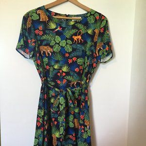 Jungle Print Sleeved Dress & Giraffe Necklace